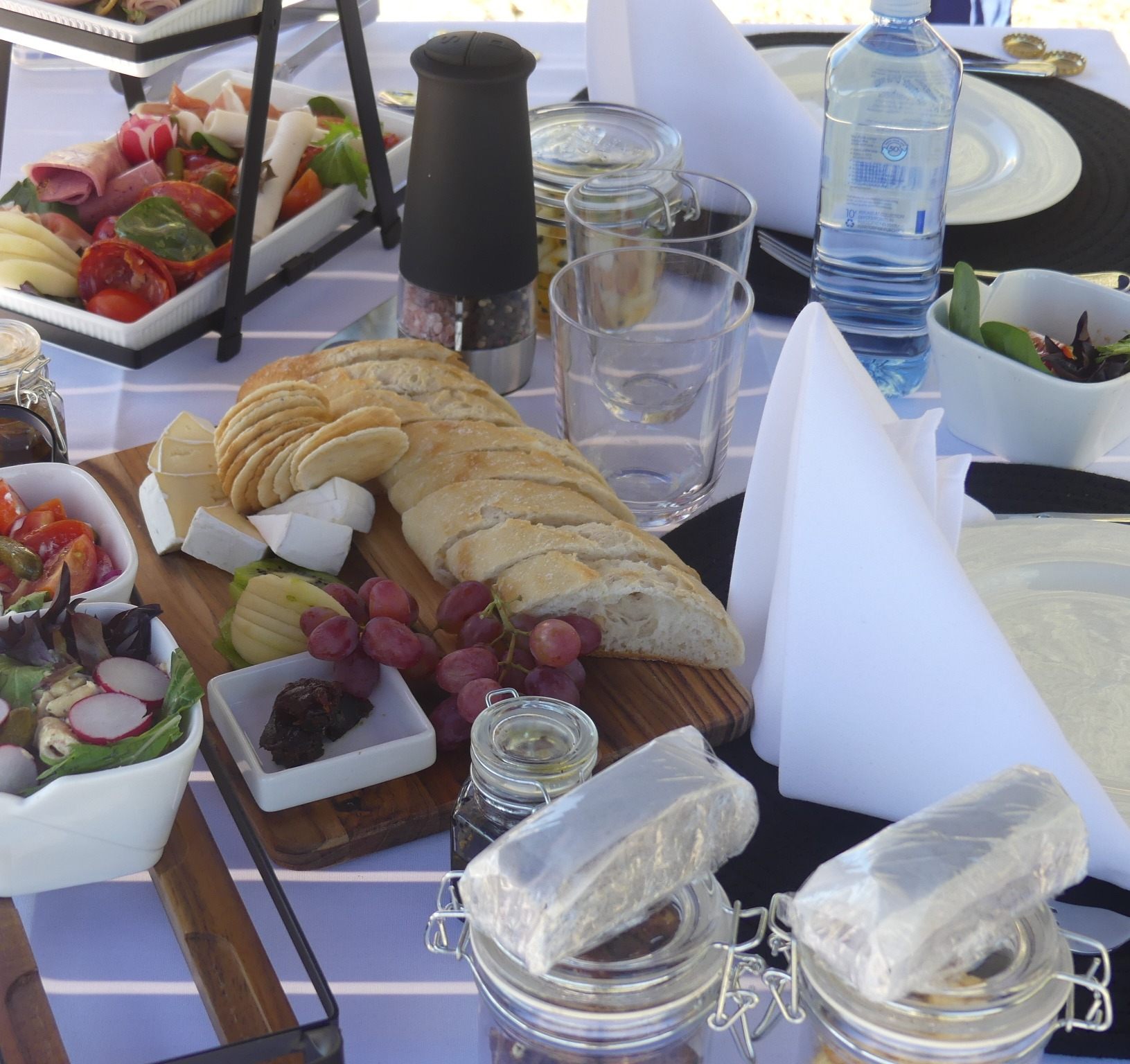 Island Picnic — Gold Coast Helitours