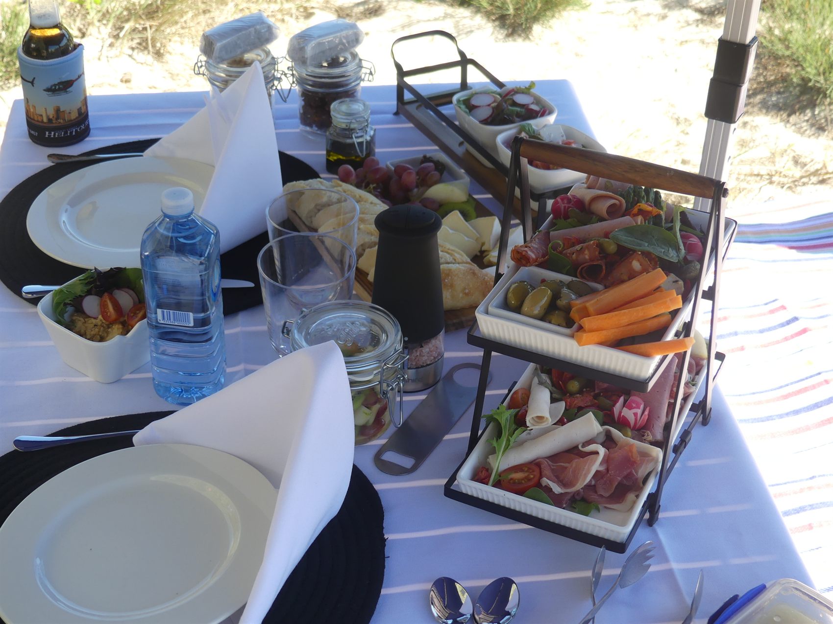 Island Picnic — Gold Coast Helitours